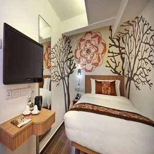 Clover The Arts Khách sạn 3*